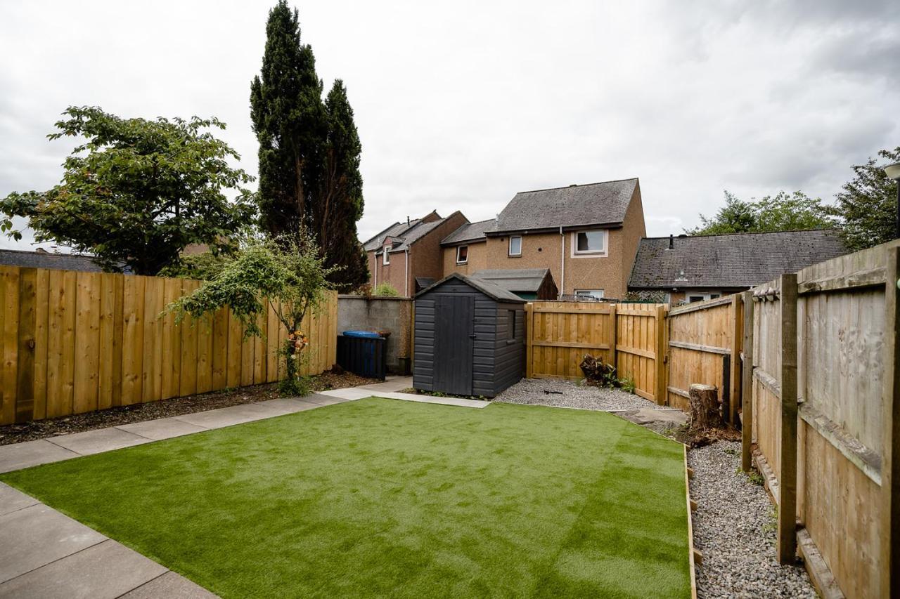 Ness Riverfront Holiday Home - City Centre Inverness Exterior photo