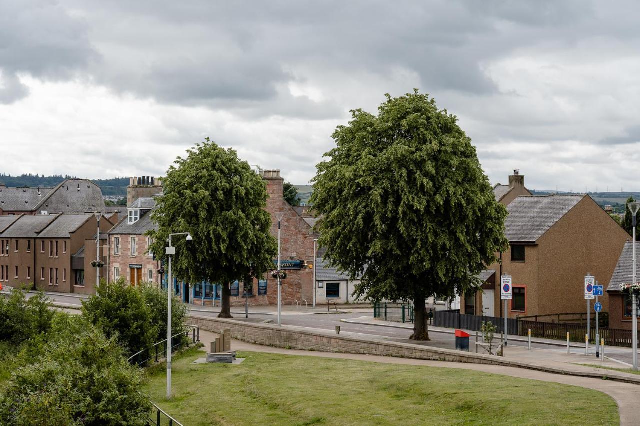 Ness Riverfront Holiday Home - City Centre Inverness Exterior photo